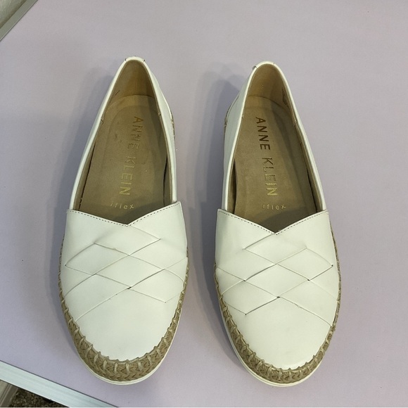 ANNE Klein flats white size 7 New in box - Picture 3 of 13
